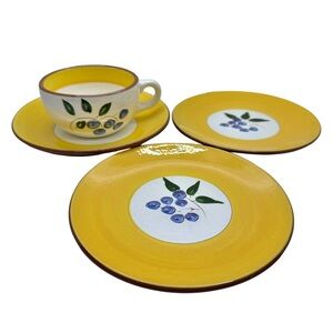 Stangl Blueberry Flat Cup Saucer Set w/ 2 Bread & Butter Plates VTG USA Pottery